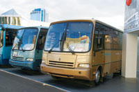 32 Автобусы на Мотор-шоу.